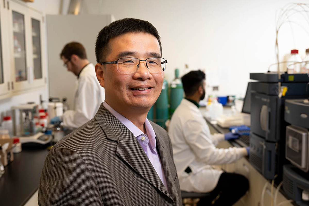 Professor Qingguo “Jack” Huang and collaborators discovered an electrochemical process to degrade dangerous “forever chemicals” in water. The solution has been licensed and is marketed under the name DE-FLUORO.